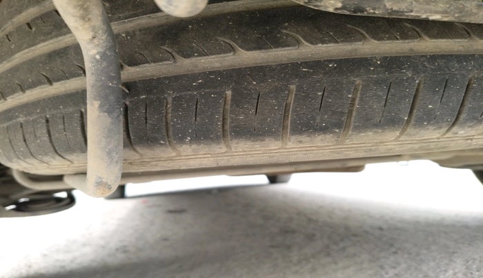 2017 Maruti Ertiga VDI SHVS, Diesel, Manual, 53,638 km, tyre