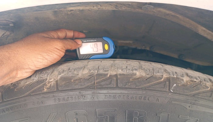 2011 Tata Aria PRESTIGE LEATHER 4X4, Diesel, Manual, 1,27,137 km, tyre