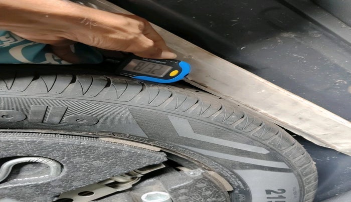 2016 Maruti Vitara Brezza ZDI, Diesel, Manual, 1,08,918 km, tyre