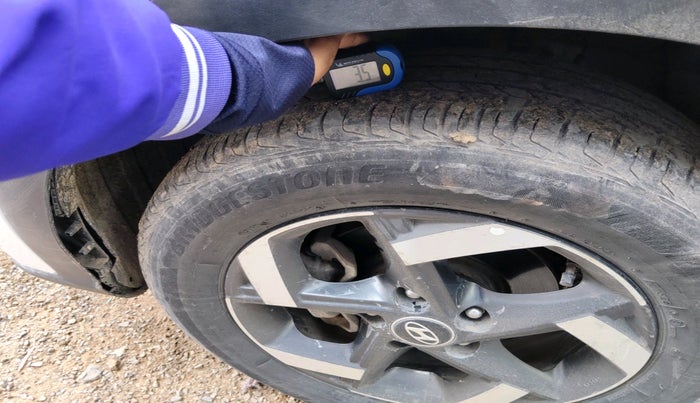 2020 Hyundai VENUE SX 1.0 TURBO, Petrol, Manual, 59,644 km, tyre