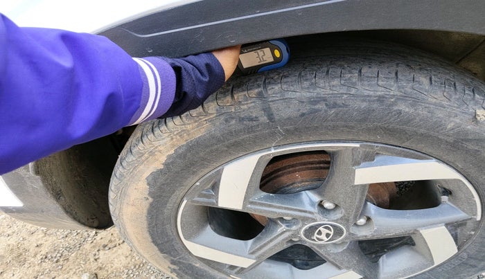 2020 Hyundai VENUE SX 1.0 TURBO, Petrol, Manual, 59,644 km, tyre