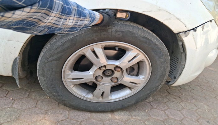 2011 Hyundai i20 ASTA 1.4 CRDI, Diesel, Manual, 1,01,473 km, tyre