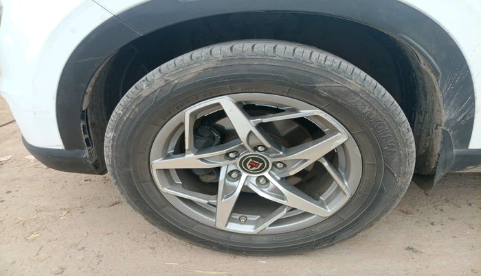 2023 Hyundai VENUE S PLUS 1.5 CRDI, Diesel, Manual, 72,301 km, tyre