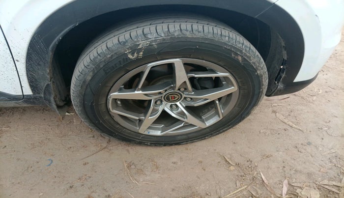 2023 Hyundai VENUE S PLUS 1.5 CRDI, Diesel, Manual, 72,301 km, tyre