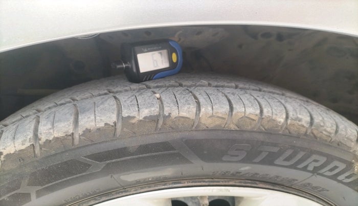 2014 Honda City 1.5L I-VTEC SV, Petrol, Manual, 1,13,246 km, tyre