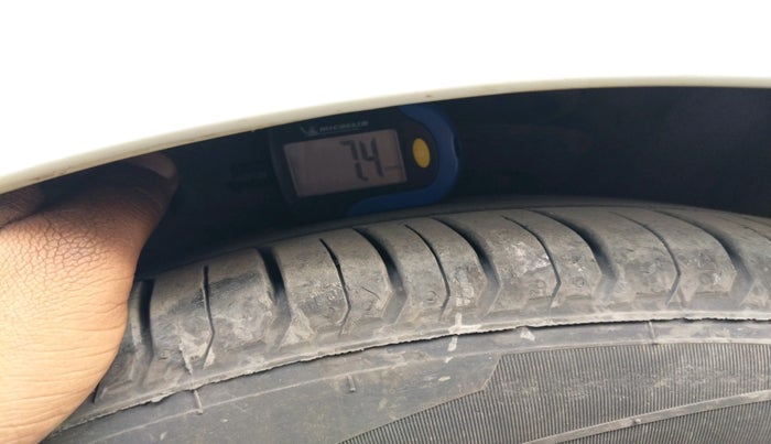 2012 Hyundai Verna FLUIDIC 1.6 CRDI SX AT, Diesel, Automatic, 1,88,719 km, tyre