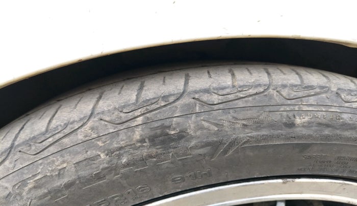 2012 Hyundai Verna FLUIDIC 1.6 CRDI SX AT, Diesel, Automatic, 1,88,719 km, tyre