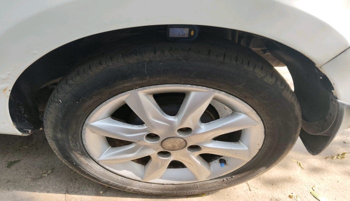 2014 Tata Zest XT PETROL, Petrol, Manual, 97,352 km, tyre