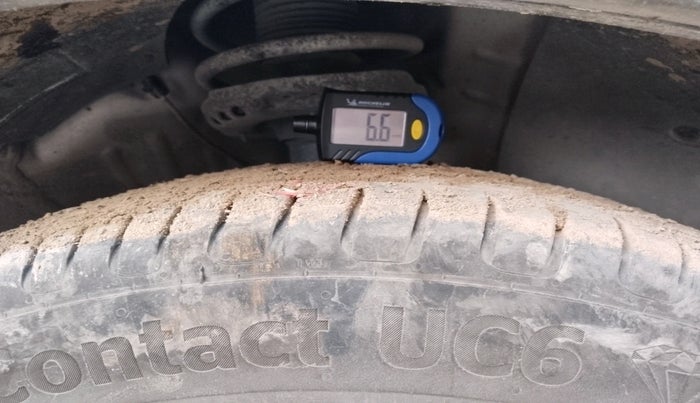 2020 Hyundai VENUE SX 1.0 (O) TURBO, Petrol, Manual, 1,29,148 km, tyre