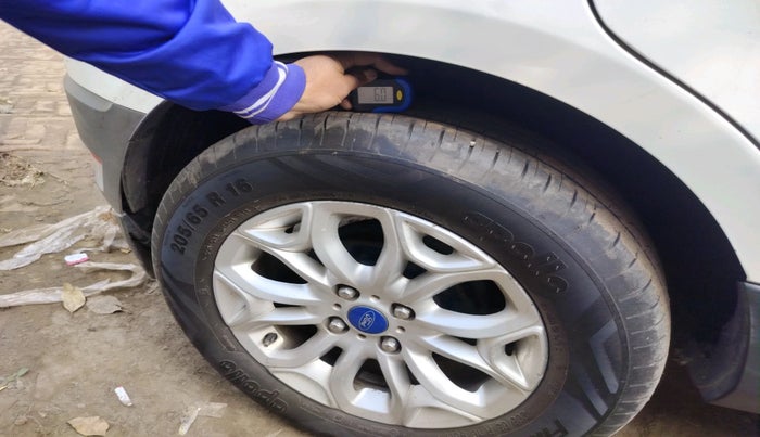 2016 Ford Ecosport TITANIUM 1.5L DIESEL, Diesel, Manual, 1,25,768 km, tyre