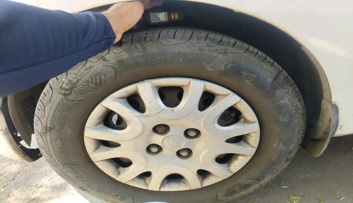 2011 Hyundai i20 MAGNA 1.2, Petrol, Manual, 1,34,075 km, tyre