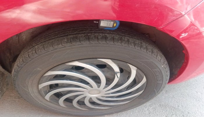 2011 Tata Indica Vista LX QUADRAJET, Diesel, Manual, 1,58,160 km, tyre