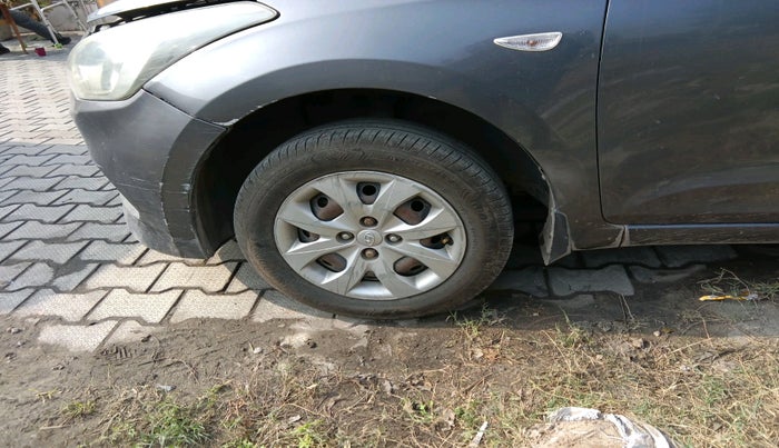 2015 Hyundai Elite i20 MAGNA 1.2, Petrol, Manual, 86,970 km, tyre