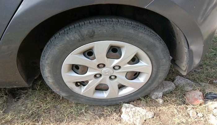 2015 Hyundai Elite i20 MAGNA 1.2, Petrol, Manual, 86,970 km, tyre