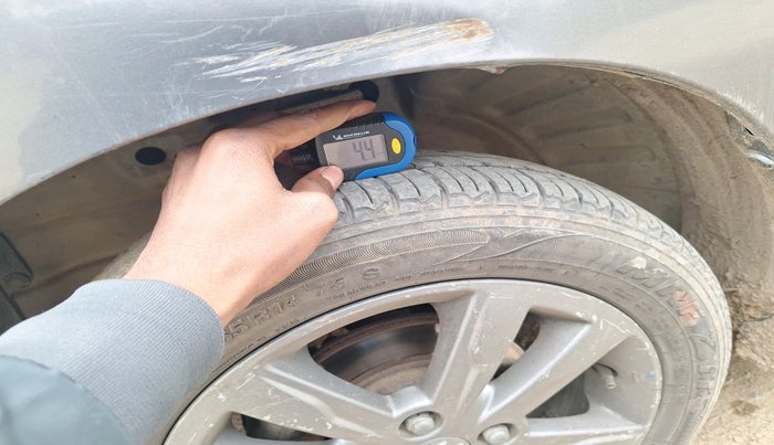 2015 Maruti Wagon R Stingray VXI, Petrol, Manual, 1,92,280 km, tyre