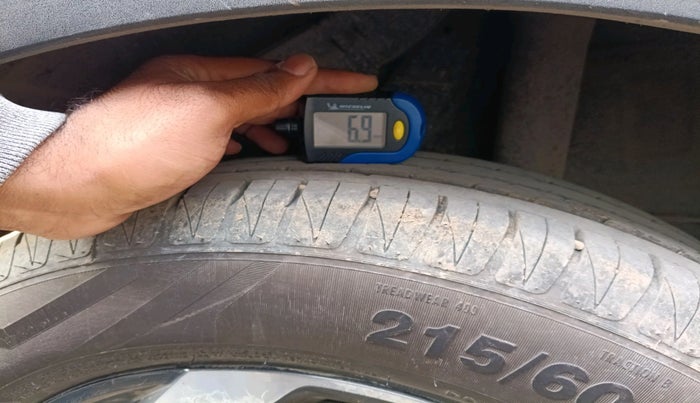 2020 Hyundai VENUE SX 1.5 CRDI, Diesel, Manual, 1,55,271 km, tyre