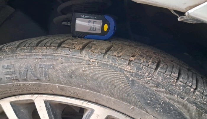 2017 Maruti Dzire ZXI PLUS, Petrol, Manual, 1,08,788 km, tyre