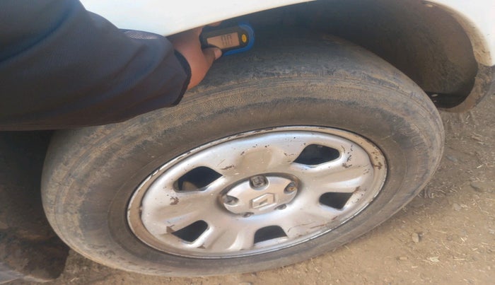 2013 Renault Duster 85 PS RXL DIESEL, Diesel, Manual, 74,699 km, tyre