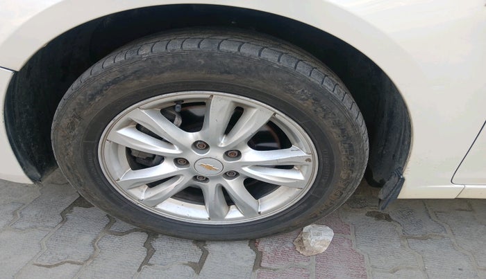 2014 Chevrolet Cruze LTZ, Diesel, Manual, 1,55,134 km, tyre