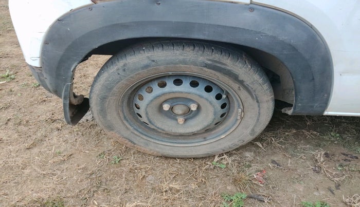 2020 Renault Kwid RXT 1.0 AMT (O), Petrol, Automatic, 46,093 km, tyre