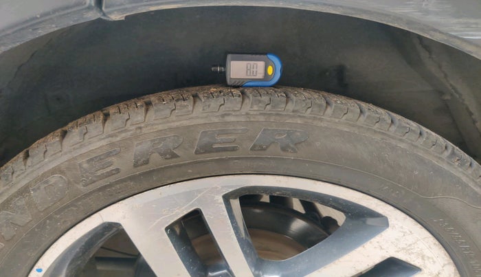 2017 Tata Hexa XT 4X2 7 STR, Diesel, Manual, 1,48,951 km, tyre