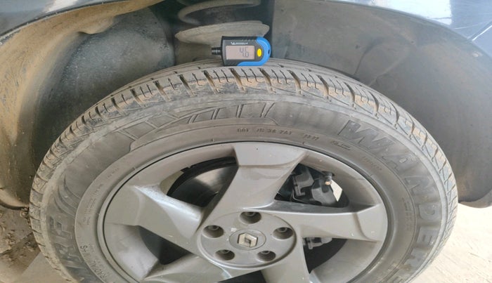 2014 Renault Duster 110 PS RXZ 4X4 MT DIESEL, Diesel, Manual, 70,112 km, tyre