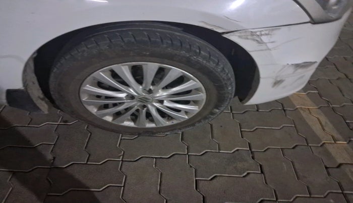 2015 Maruti Ciaz ZDI, Diesel, Manual, 2,31,189 km, tyre