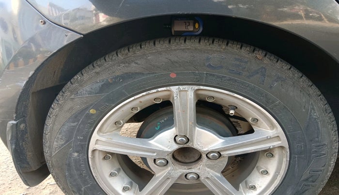 2012 Hyundai i10 SPORTZ 1.2, Petrol, Manual, 74,810 km, tyre