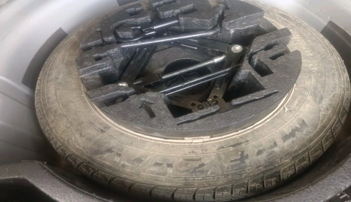 2016 Skoda Rapid STYLE 1.5 TDI AT, Diesel, Automatic, 1,42,127 km, tyre