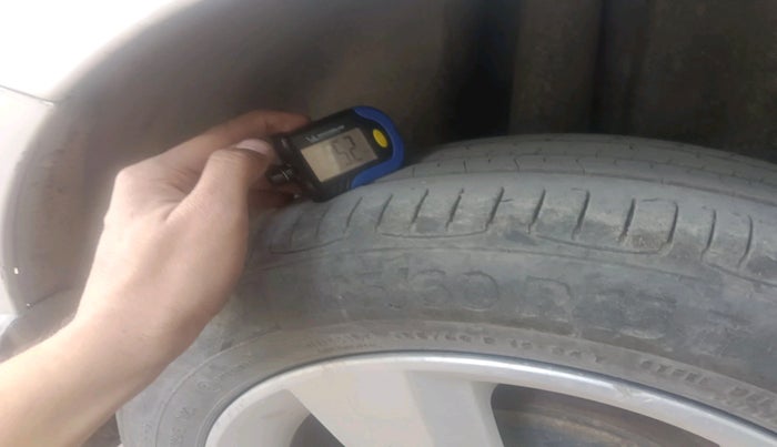 2016 Skoda Rapid STYLE 1.5 TDI AT, Diesel, Automatic, 1,42,127 km, tyre