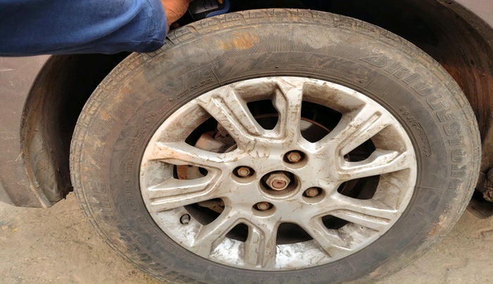 2016 Tata Tiago XZ PETROL, Petrol, Manual, 26,768 km, tyre