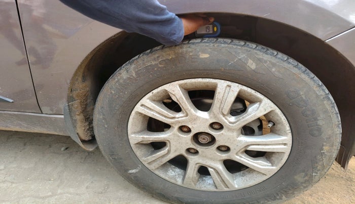 2016 Tata Tiago XZ PETROL, Petrol, Manual, 26,768 km, tyre