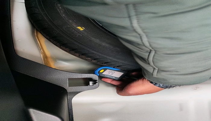 2024 Maruti FRONX ZETA 1.0L TURBO 6 AT, Petrol, Automatic, 1,040 km, tyre