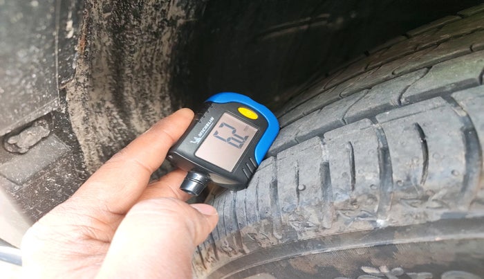 2024 Maruti FRONX ZETA 1.0L TURBO 6 AT, Petrol, Automatic, 1,040 km, tyre