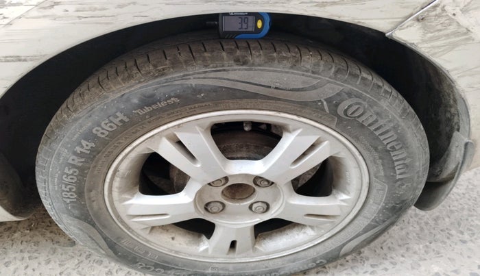 2011 Hyundai i20 SPORTZ 1.2, Petrol, Manual, 76,048 km, tyre