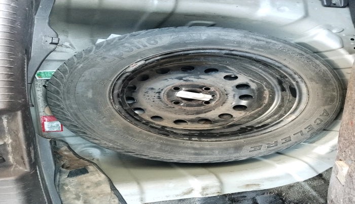 2011 Hyundai i20 SPORTZ 1.2, Petrol, Manual, 76,048 km, tyre