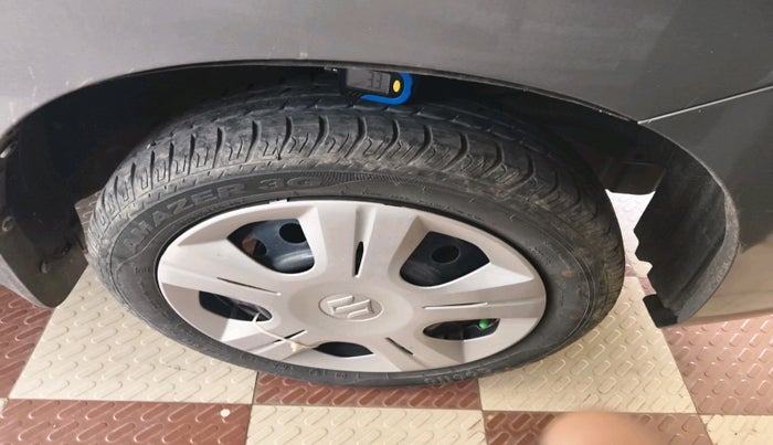 2018 Maruti Wagon R 1.0 VXI AMT, Petrol, Automatic, 10,176 km, tyre