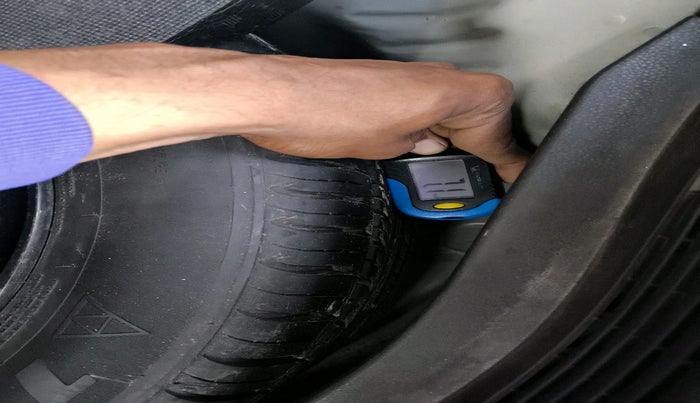 2016 Honda Jazz 1.5L I-DTEC V, Diesel, Manual, 1,94,144 km, tyre