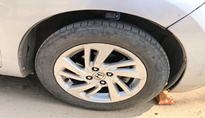 2016 Honda Jazz 1.5L I-DTEC V, Diesel, Manual, 1,94,144 km, tyre