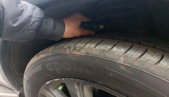 2017 Landrover DISCOVERY SPORT HSE, Diesel, Automatic, 1,32,515 km, tyre