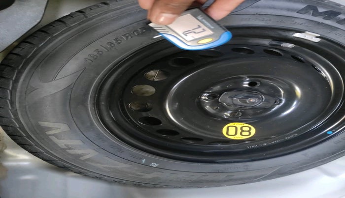 2017 Maruti Baleno ZETA PETROL 1.2, Petrol, Manual, 30,489 km, tyre