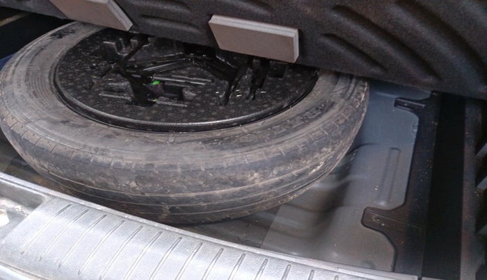 2016 Hyundai Creta SX (O) 1.6 DIESEL, Diesel, Manual, 1,45,392 km, tyre