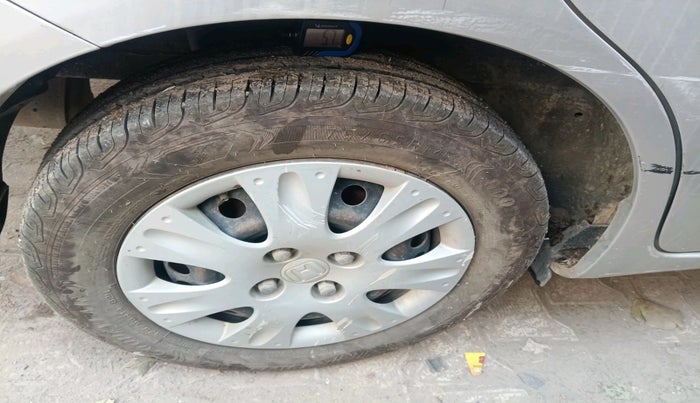 2014 Honda Amaze 1.2L I-VTEC S, Petrol, Manual, 75,327 km, tyre