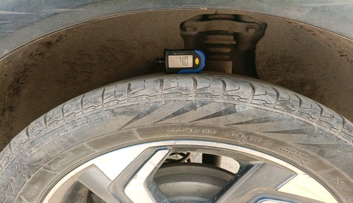 2018 Hyundai Creta SX AT 1.6 DIESEL, Diesel, Automatic, 1,56,842 km, tyre