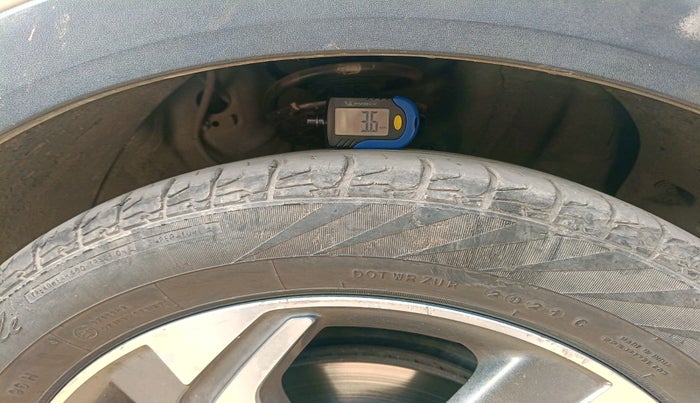 2018 Hyundai Creta SX AT 1.6 DIESEL, Diesel, Automatic, 1,56,842 km, tyre