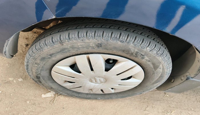 2014 Maruti Alto 800 LXI, Petrol, Manual, 81,906 km, tyre