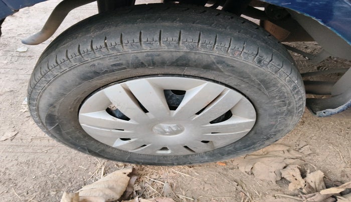 2014 Maruti Alto 800 LXI, Petrol, Manual, 81,906 km, tyre