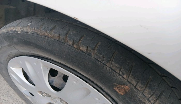 2016 Honda Brio S MT, Petrol, Manual, 61,737 km, tyre