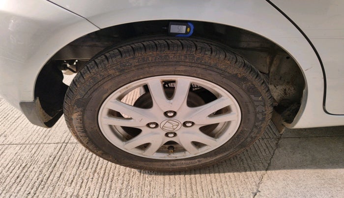 2017 Honda Brio VX MT, Petrol, Manual, 48,141 km, tyre