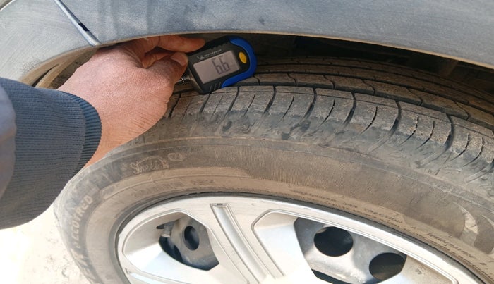 2020 Tata NEXON XMA PETROL, Petrol, Automatic, 60,683 km, tyre